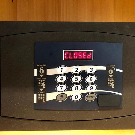Suite Augustus - Free Parking Генуа Екстериор снимка